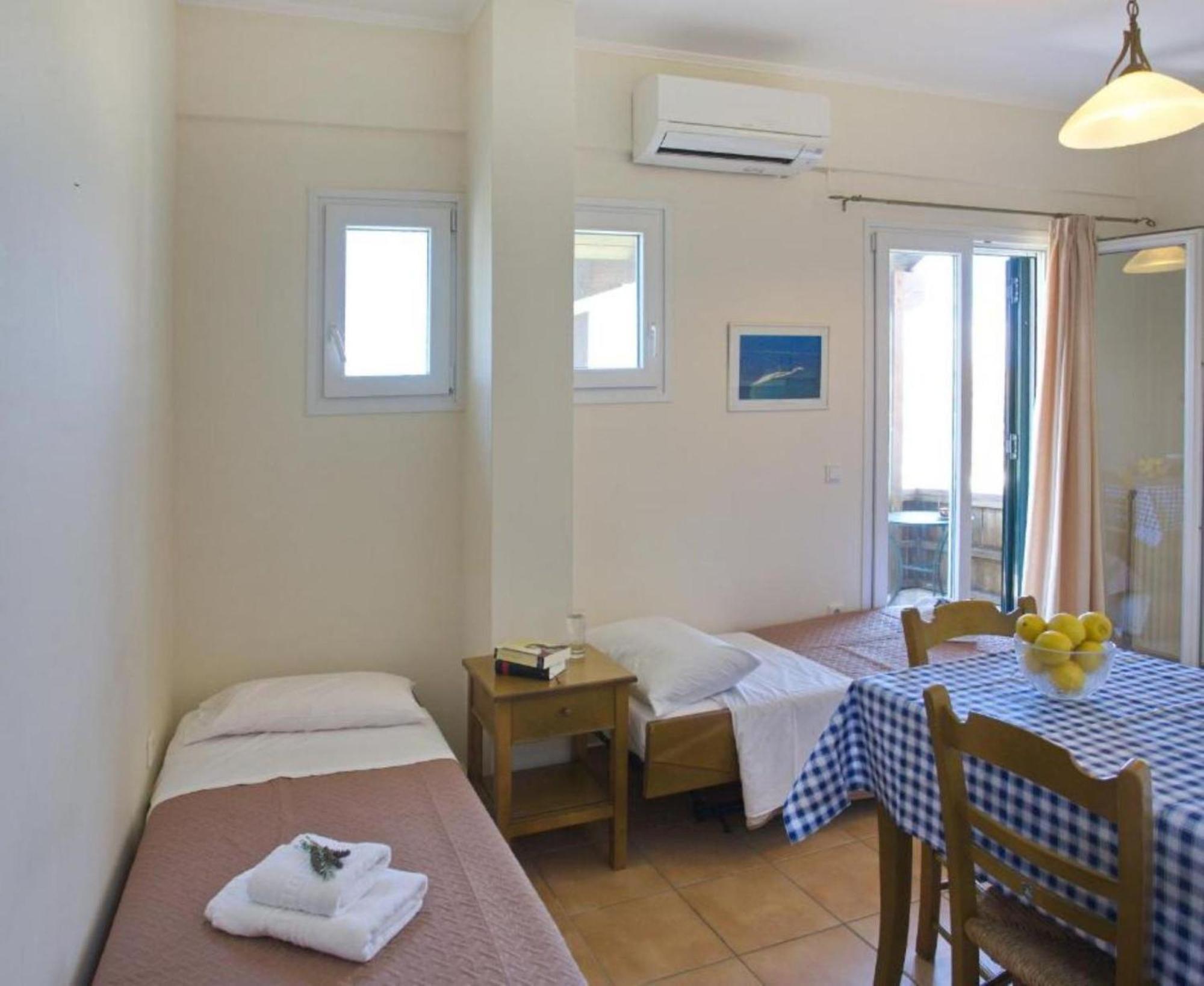 Апартаменты Porto Nirikos Lefkada - Private Parking Экстерьер фото